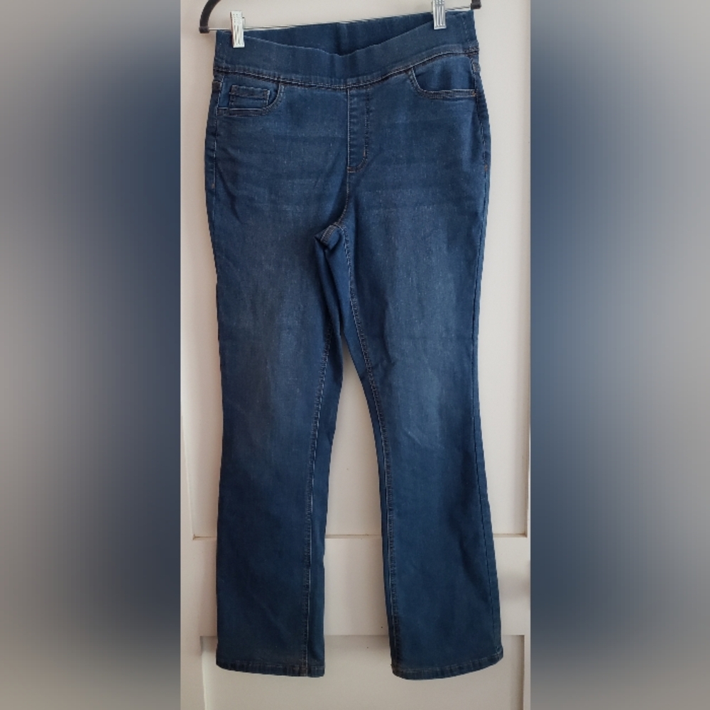d & co. Jeans, Pull On, Size 10, Stretch, Not Used